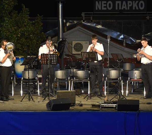 Με την Φιλαρμονική συνεχίστηκε το "Πολιτιστικό Καλοκαίρι" του Δήμου Φλώρινας 11 Με την Φιλαρμονική συνεχίστηκε το "Πολιτιστικό Καλοκαίρι" του Δήμου Φλώρινας