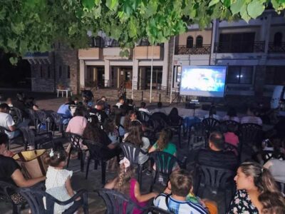 Ολοκληρώθηκαν οι προβολές του Θερινού Κινηματογράφου του «Πολιτιστικού Καλοκαιριού» του Δήμου Φλώρινας 4 Ολοκληρώθηκαν οι προβολές του Θερινού Κινηματογράφου του «Πολιτιστικού Καλοκαιριού» του Δήμου Φλώρινας