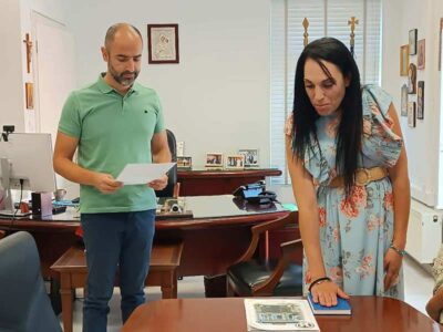 Ορκωμοσία νέας υπαλλήλου στον Δήμο Φλώρινας 17 Ορκωμοσία νέας υπαλλήλου στον Δήμο Φλώρινας