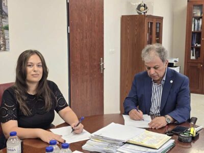 Υπογραφή σύμβασης για το έργο «Άμεσες Ασφαλτικές Παρεμβάσεις στο Εθνικό Οδικό Δίκτυο της Περιφέρειας Δυτικής Μακεδονίας 15 Υπογραφή σύμβασης για το έργο «Άμεσες Ασφαλτικές Παρεμβάσεις στο Εθνικό Οδικό Δίκτυο της Περιφέρειας Δυτικής Μακεδονίας