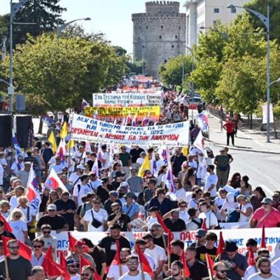 Δεκάδες χιλιάδες, πλημμύρισαν τους δρόμους της Θεσσαλονίκης, στέλνοντας μήνυμα αγώνα 3 Δεκάδες χιλιάδες, πλημμύρισαν τους δρόμους της Θεσσαλονίκης, στέλνοντας μήνυμα αγώνα